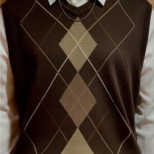 Dockers Men’s Argyle V-neck Sweater Vest